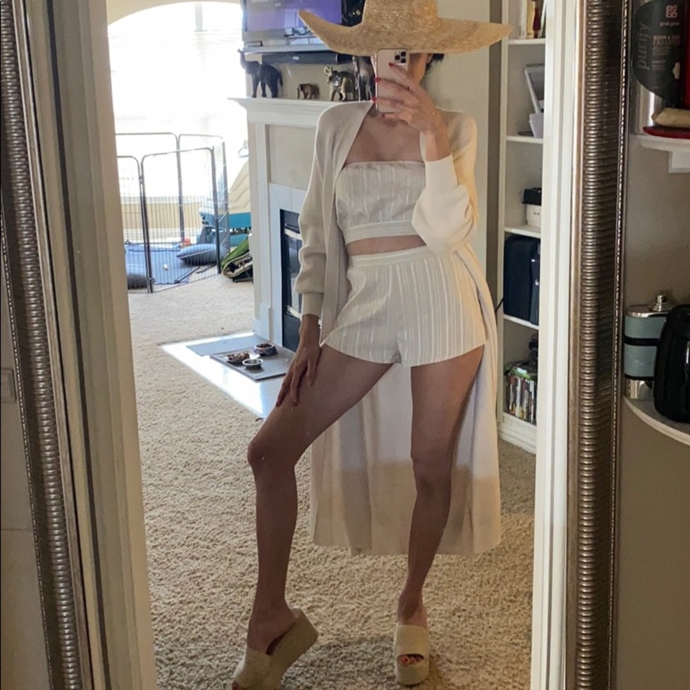 Beach Set!! - Picture 2 of 5